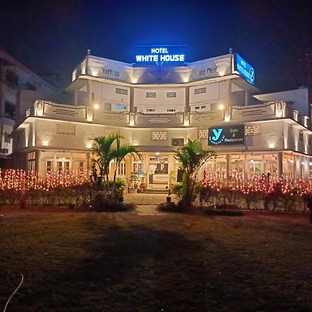 Hotel White House デヘラードゥーン エクステリア 写真