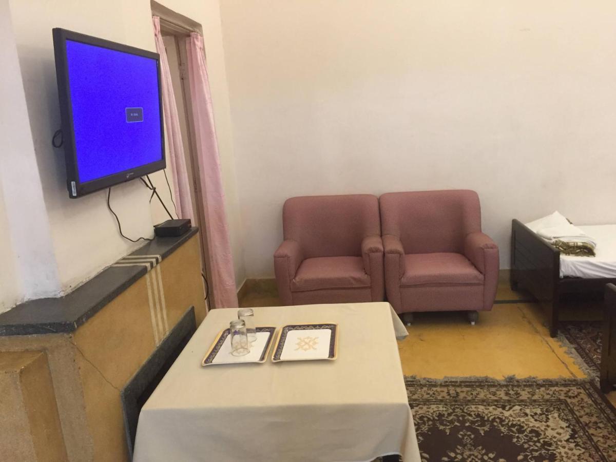 Hotel White House デヘラードゥーン エクステリア 写真